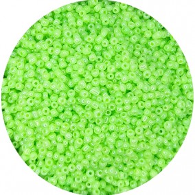 Margele nisip 3mm verde crud perlat