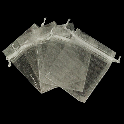 Saculeti organza albi 9x7cm