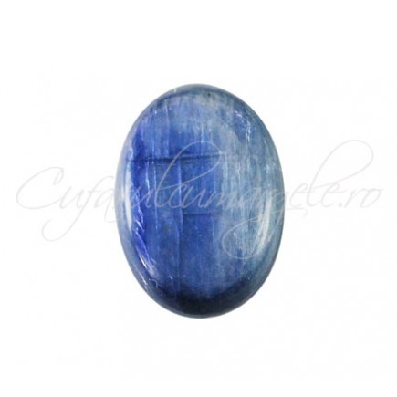 Kyanite cabochon oval 12x10mm